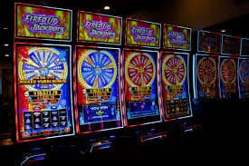 Sports betting section featuring basketball and football on Power Legacy